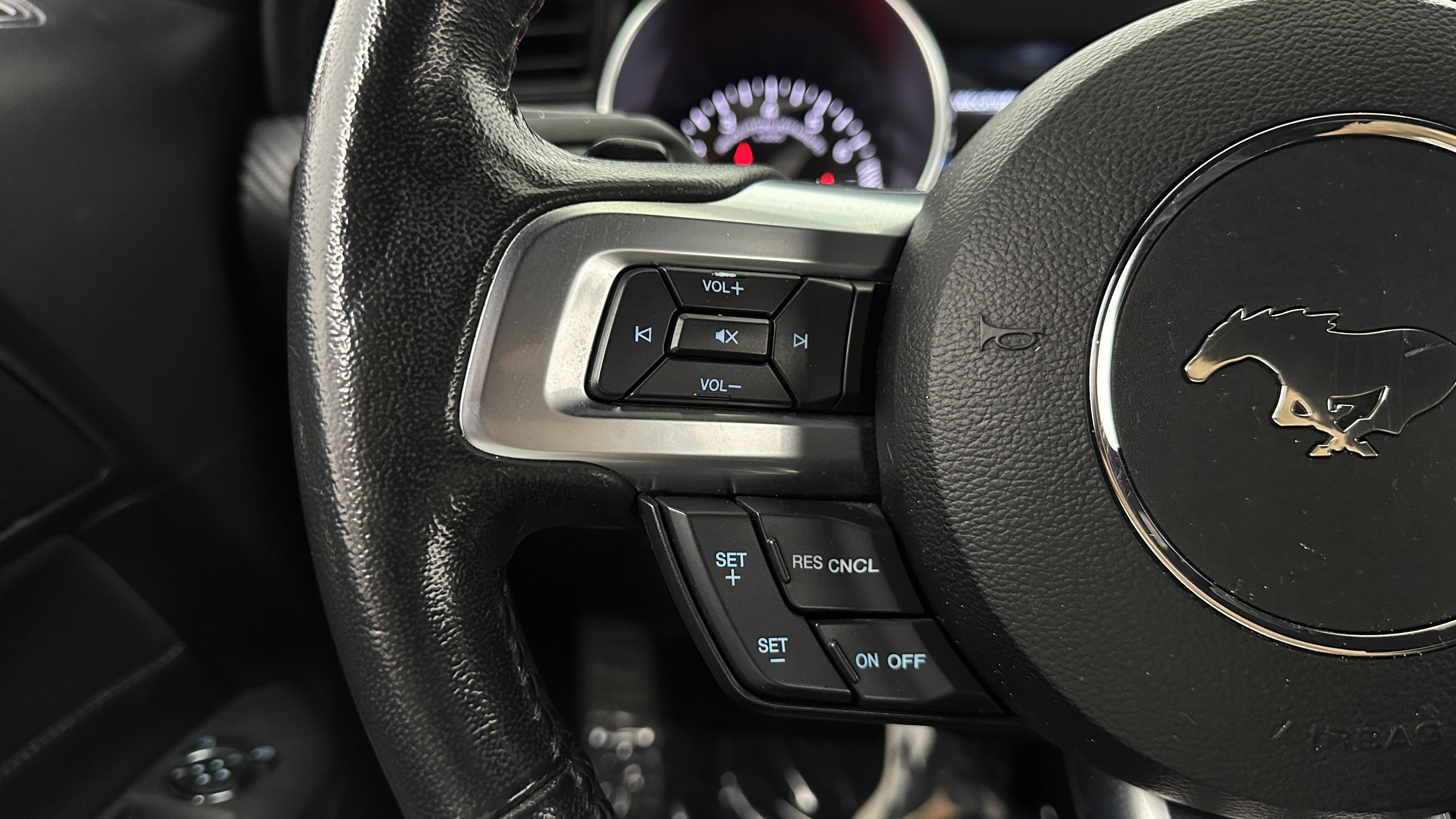 Used 2020 Ford Mustang Coupe RWD image 16