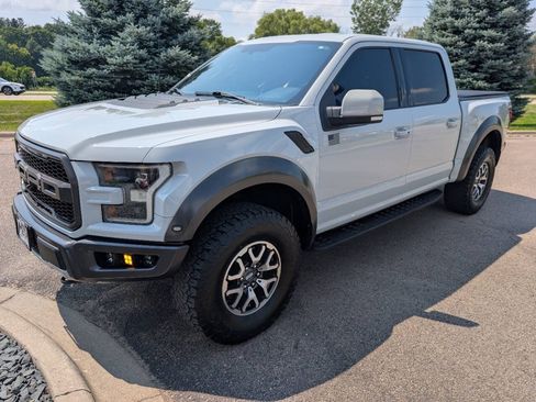 Used 2017 Ford F150 Raptor w/ Equipment Group 802A Luxury AWD/4WD image 5