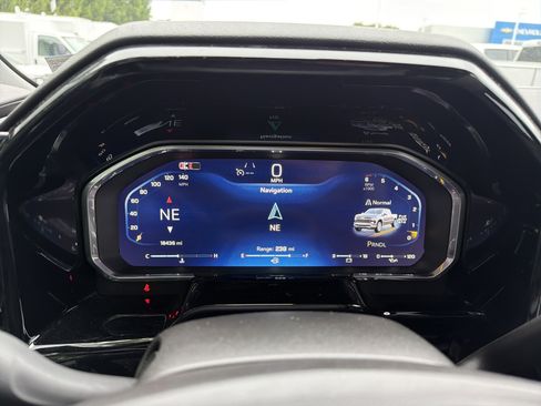 Used 2026 Chevrolet Silverado 1500 LT AWD/4WD image 21