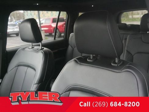 New 2026 Jeep Grand Cherokee L Limited AWD/4WD image 39