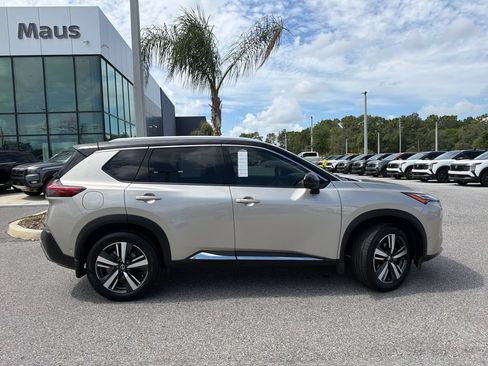 Used 2021 Nissan Rogue Platinum FWD image 8