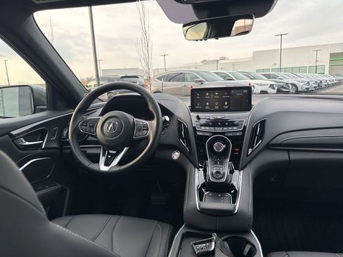 Used 2026 Acura RDX SH-AWD image 15