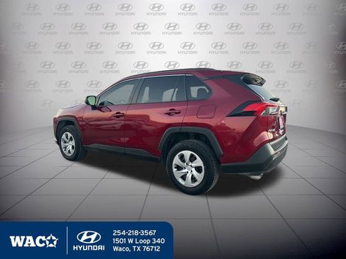 Used 2020 Toyota RAV4 LE image 11