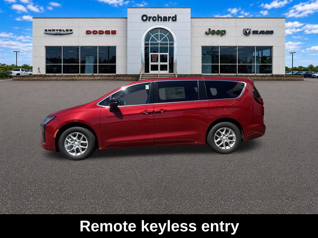 New 2027 Chrysler Pacifica Select FWD image 7