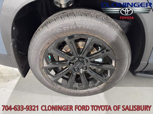 New 2026 Toyota Grand Highlander XLE image 13