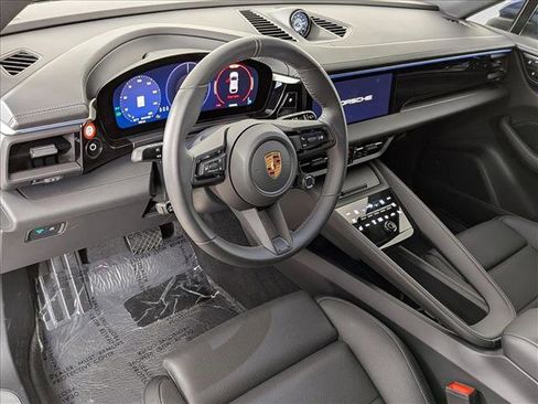 New 2024 Porsche Macan 4 Electric image 4