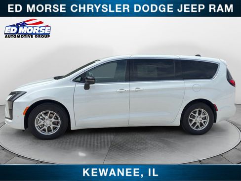 New 2027 Chrysler Pacifica Select w/ Family Tech Group FWD image 2