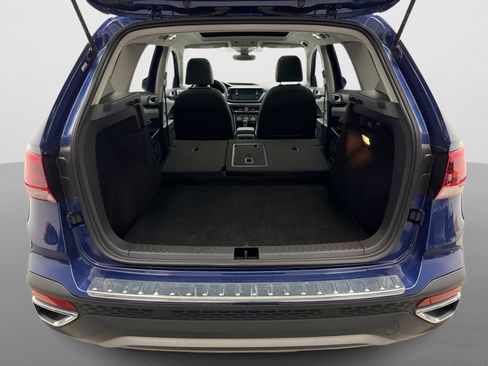 Used 2023 Volkswagen Taos SE w/ Panoramic Sunroof Package AWD/4WD image 23