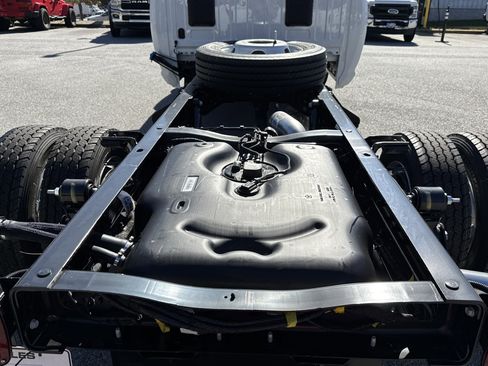 New 2026 RAM 5500 Tradesman image 23