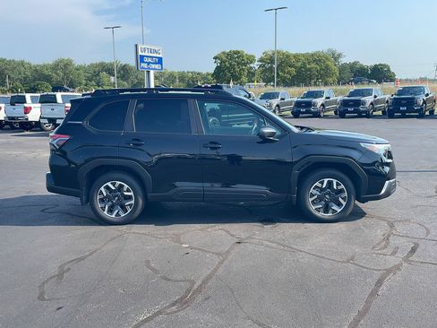 Used 2026 Subaru Forester Premium AWD/4WD image 6