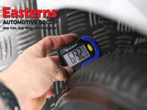 Used 2025 Toyota Camry LE image 27