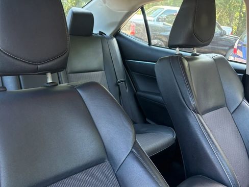 Used 2015 Toyota Corolla S FWD image 39