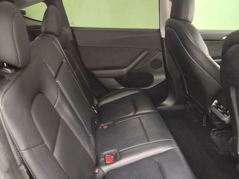 Used 2023 Tesla Model Y Long Range AWD/4WD image 29