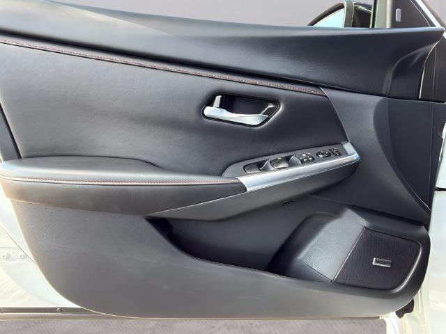 Certified 2024 Nissan Sentra SR w/ SR Premium Package FWD image 16