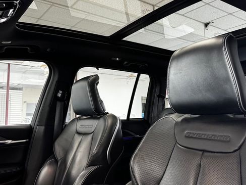 Certified 2023 Jeep Grand Cherokee Overland w/ Luxury Tech Group IV AWD/4WD image 23