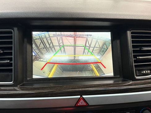 Used 2015 Hyundai Genesis 3.8 image 32