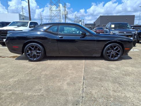 Used 2020 Dodge Challenger SXT w/ Blacktop Package RWD image 27