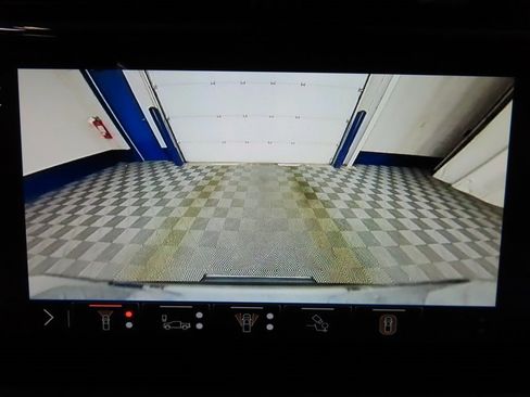 Used 2025 GMC Sierra 3500 Denali w/ Denali Reserve Package image 18