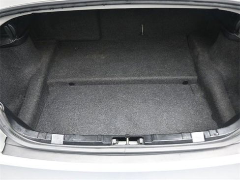 Used 2005 BMW Z4 2.5i image 16