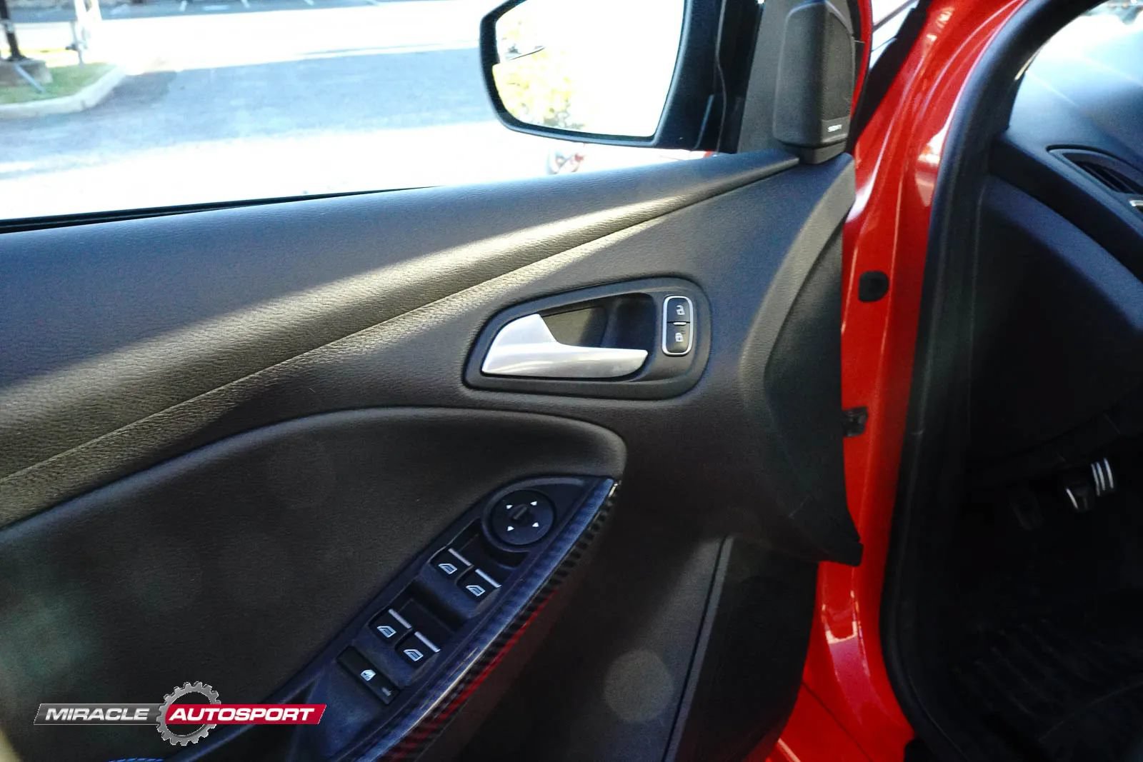Used 2018 Ford Focus RS AWD/4WD image 16