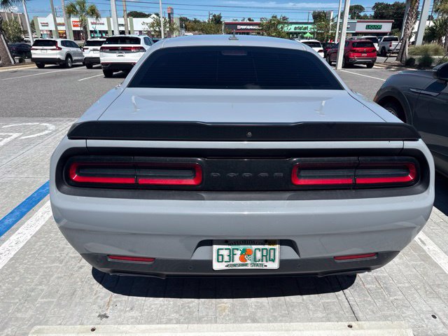Used 2022 Dodge Challenger R/T w/ Driver Convenience Group RWD image 10