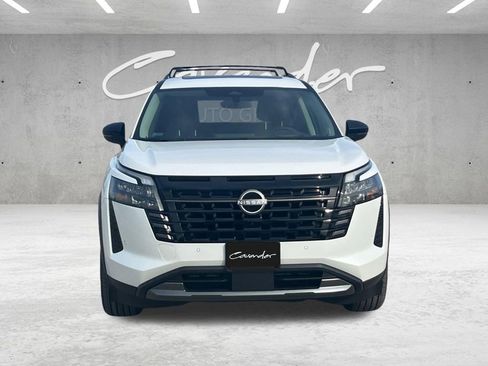 New 2026 Nissan Pathfinder Platinum image 18