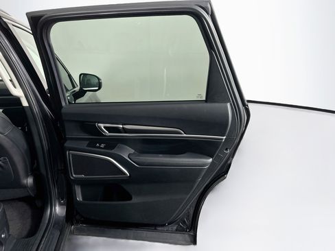 Used 2025 Kia Telluride S FWD image 33