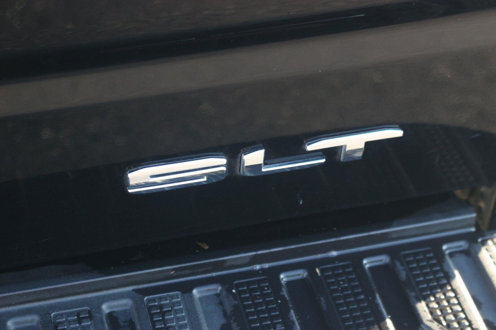 Used 2025 GMC Sierra 1500 SLT AWD/4WD image 11