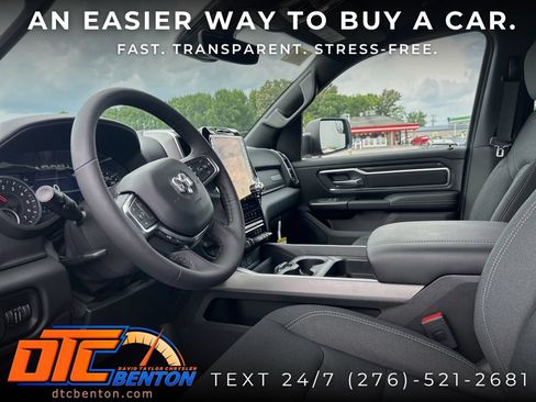 New 2026 RAM 1500 4x4 Crew Cab image 10