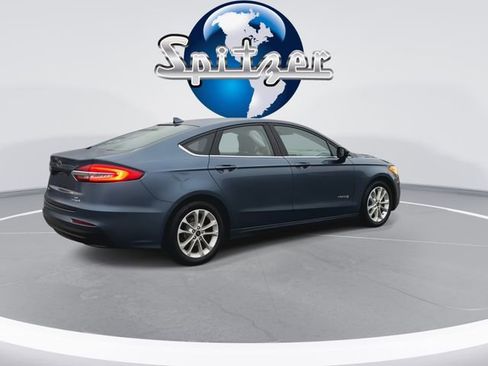 Used 2019 Ford Fusion SE image 9