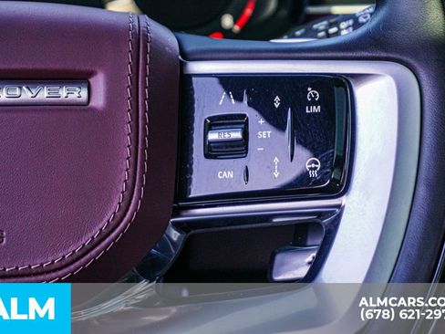 Used 2025 Land Rover Range Rover SE image 29