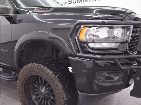 Used 2024 RAM 2500 Big Horn w/ Night Edition AWD/4WD image 22