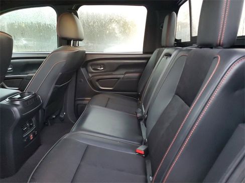 Used 2020 Nissan Titan PRO-4X image 11