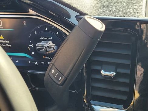 Used 2026 Chevrolet Silverado 1500 LT image 17