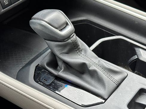Used 2024 Toyota Grand Highlander AWD image 22