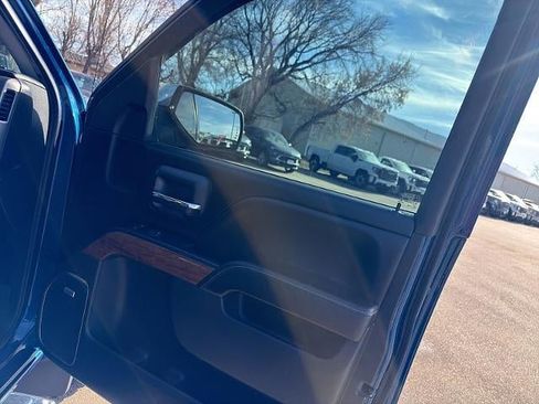 Used 2018 Chevrolet Silverado 1500 High Country image 16