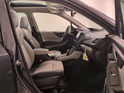 Used 2023 Subaru Forester Limited image 11