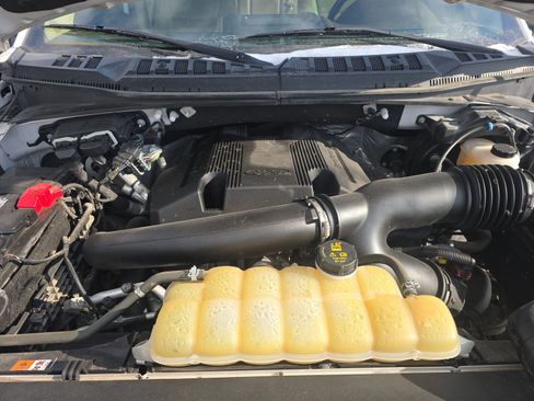 Used 2019 Ford F150 Lariat w/ Equipment Group 502A Luxury image 15