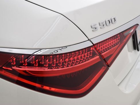 Certified 2022 Mercedes-Benz S 500 4MATIC image 13