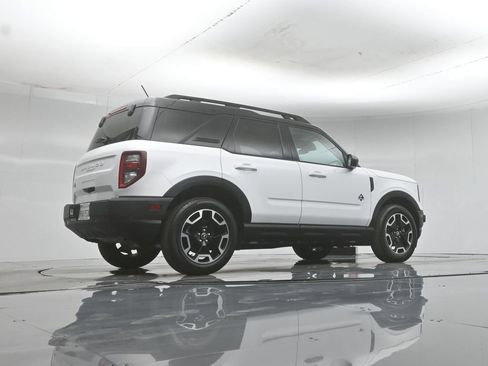 Used 2023 Ford Bronco Sport Outer Banks w/ Tech Package AWD/4WD image 52