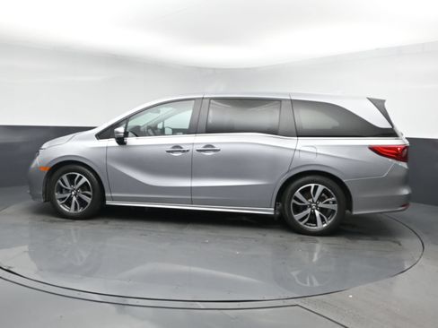 Used 2022 Honda Odyssey Touring image 4