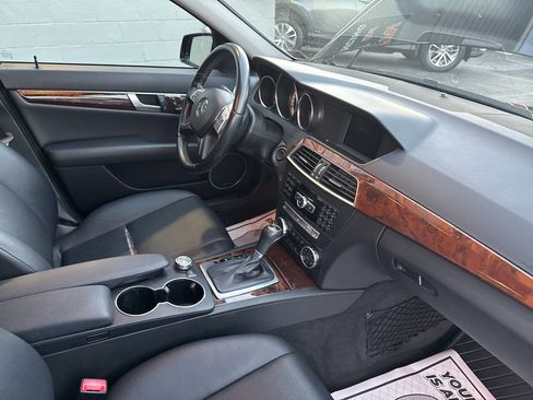 Used 2012 Mercedes-Benz C 300 4MATIC Sedan image 22