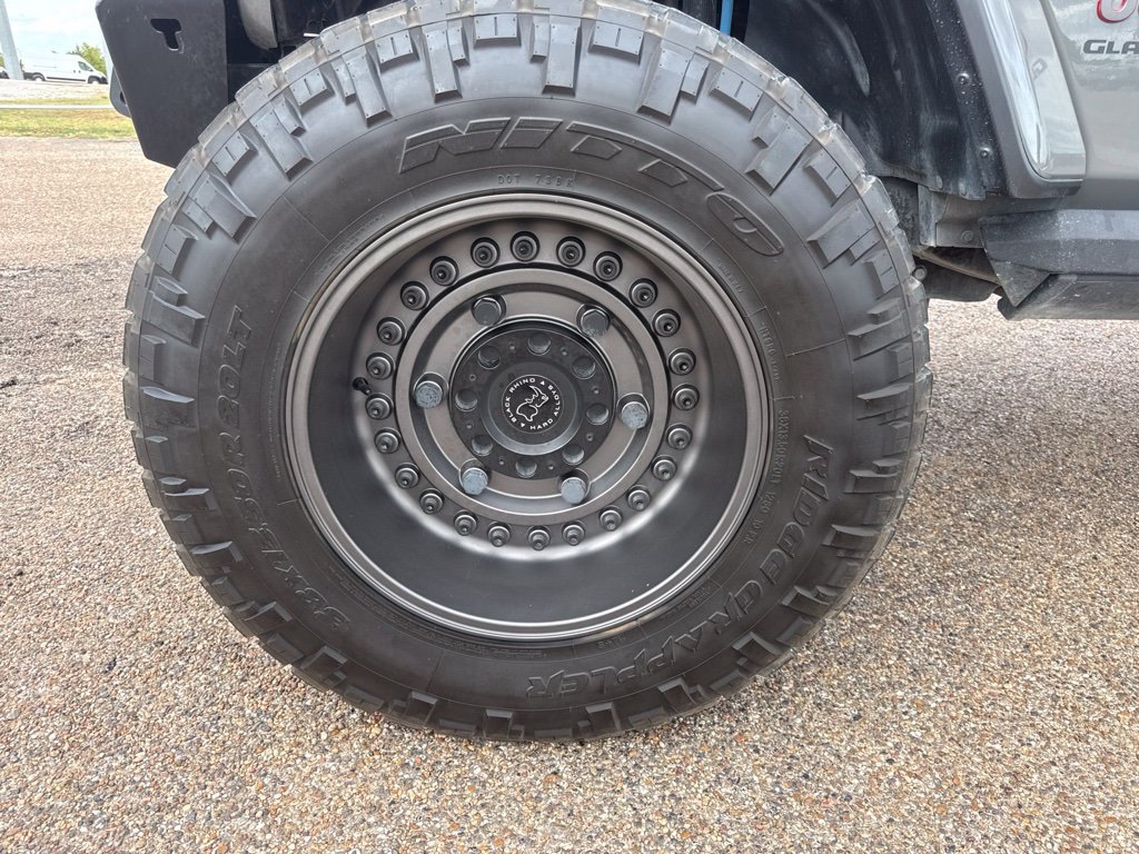 Used 2020 Jeep Gladiator Rubicon AWD/4WD image 6