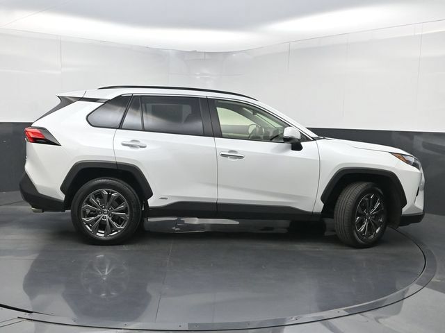 Used 2025 Toyota RAV4 Limited AWD/4WD image 2