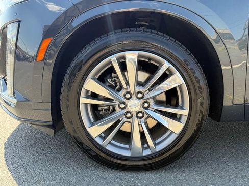 Used 2022 Cadillac XT6 Premium Luxury FWD image 11