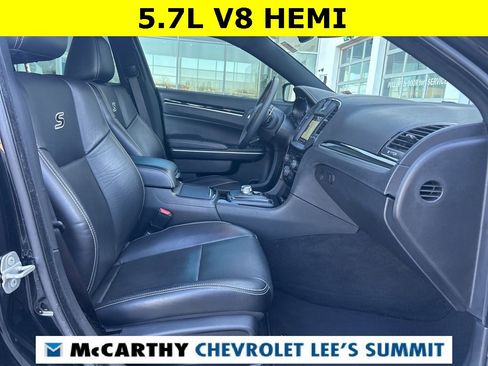 Used 2023 Chrysler 300 S w/ Comfort Group image 38