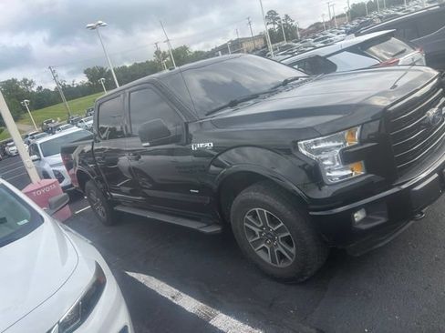 Used 2016 Ford F150 XLT w/ Equipment Group 302A Luxury AWD/4WD image 4