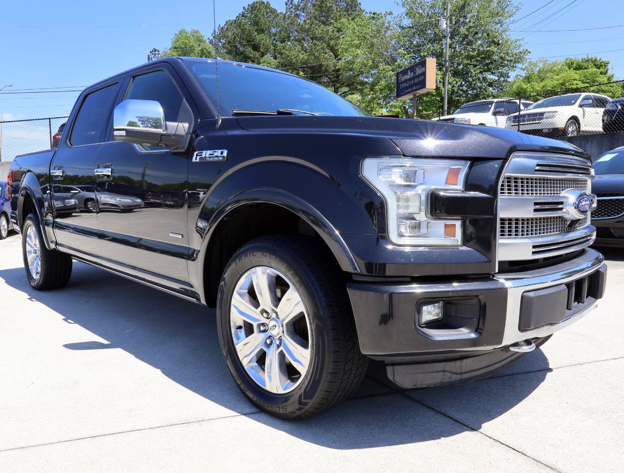 Used 2015 Ford F150 Platinum w/ Equipment Group 701A Luxury AWD/4WD image 9
