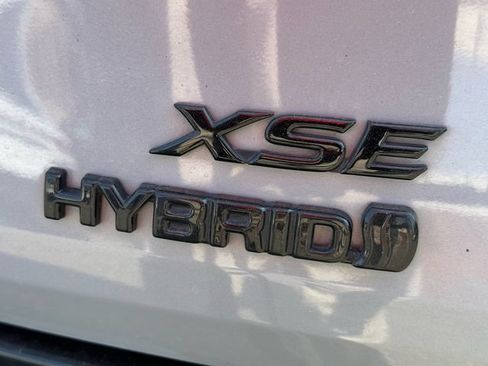 Used 2024 Toyota Sienna XSE w/ XSE Premium Package AWD/4WD image 13