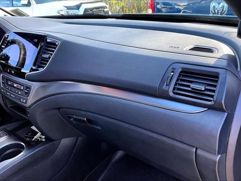 Used 2023 Honda Passport EX-L image 18